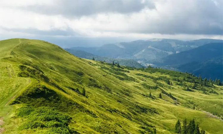 Istočna Europa - geografski položaj i reljef - 7. razred, geografija